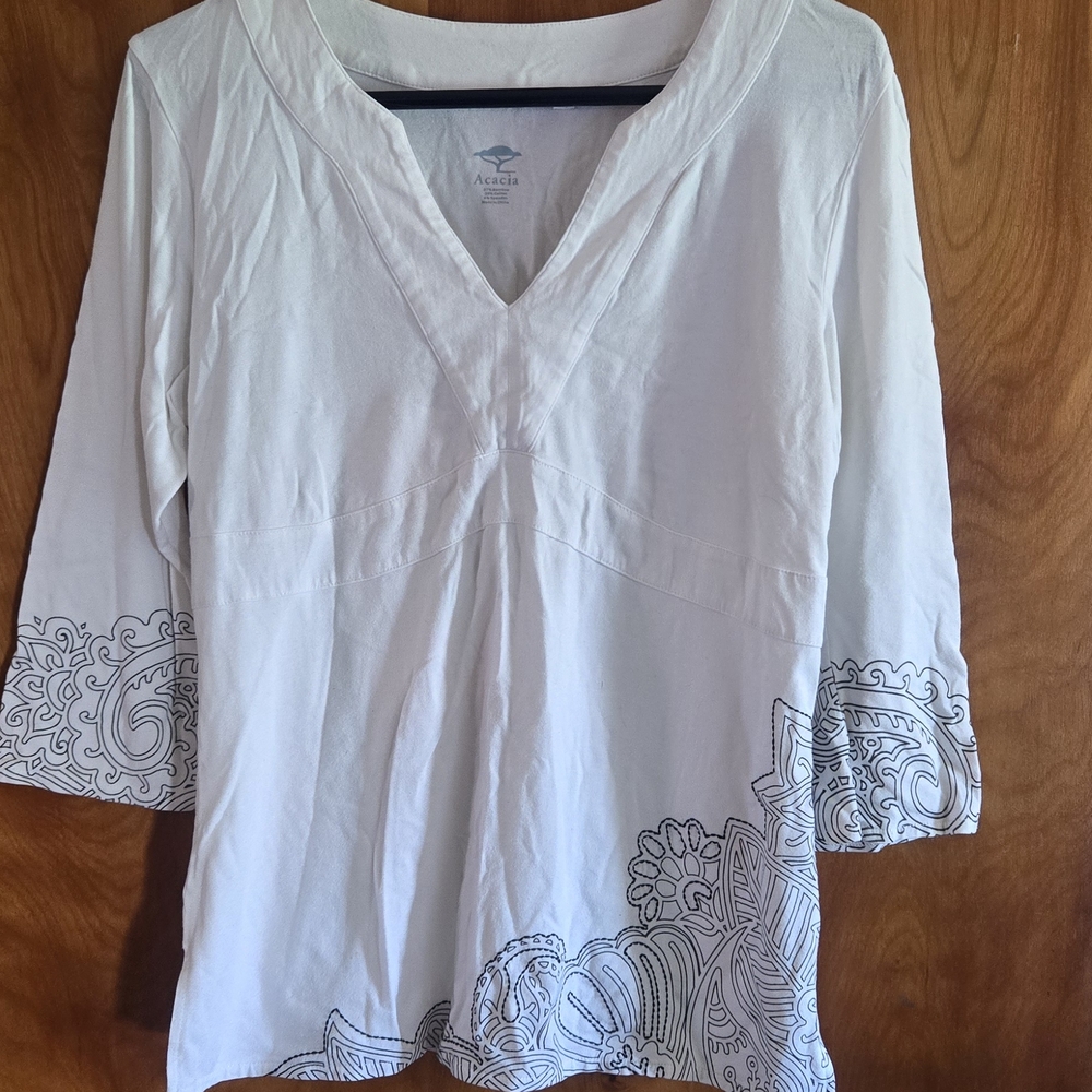 White and Black Patterned Women's Top